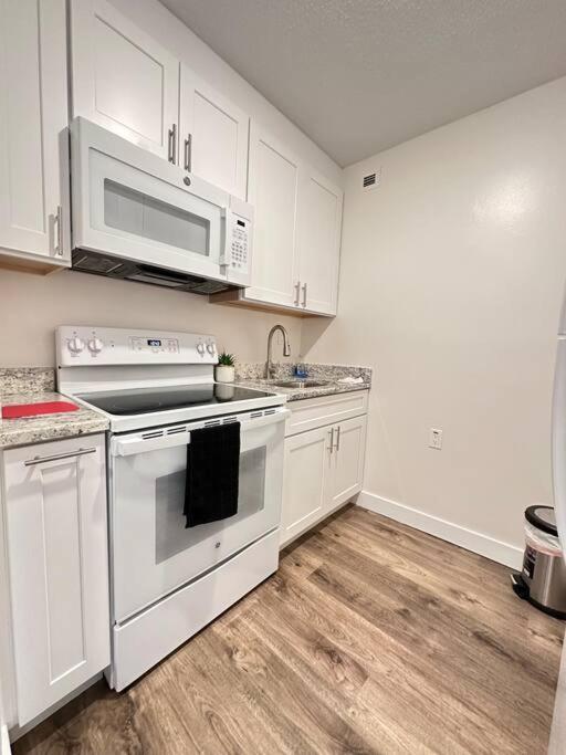 Cozy 1 Bedroom Apartment In Downtown Gadsden, Al Εξωτερικό φωτογραφία